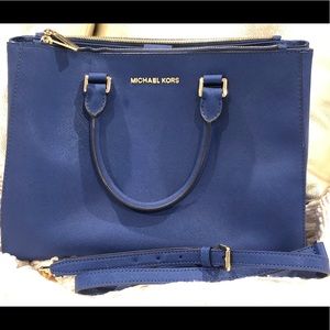 Michael Kors Jet Set Travel Bag